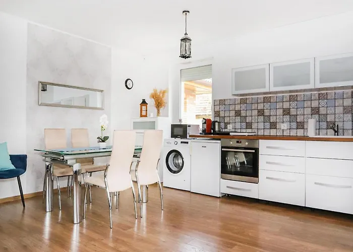 Harmony Delux Апартаменты *